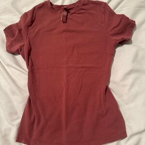 NWOT Skims Stretch T Shirt